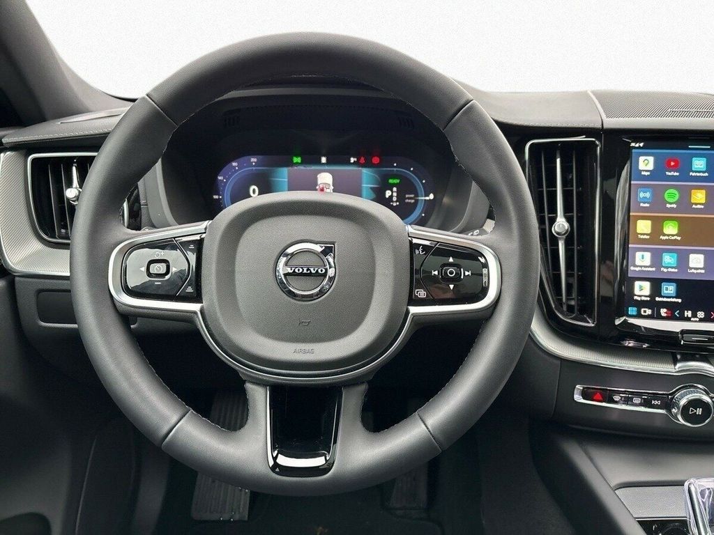 Volvo XC60 2025