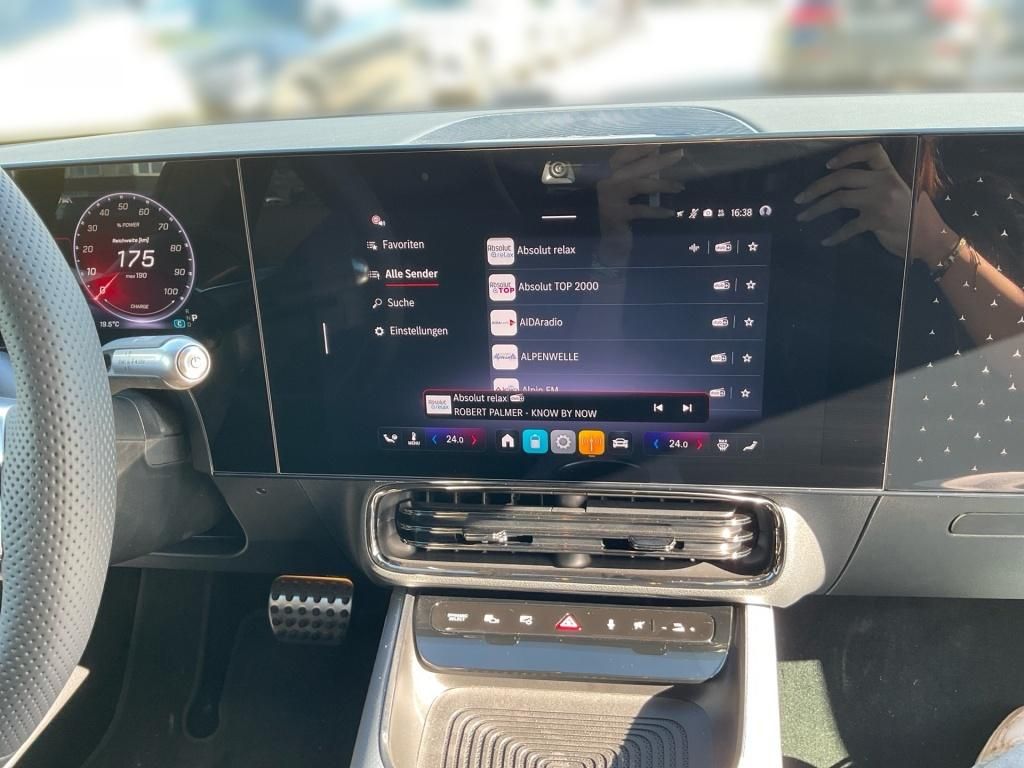 Mercedes-Benz CLA 350 2025