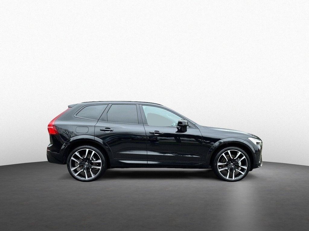 Volvo XC60 2025