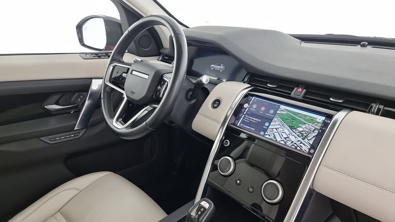 Land Rover Discovery Sport 2021