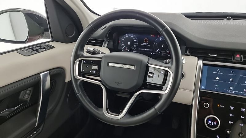 Land Rover Discovery Sport 2021