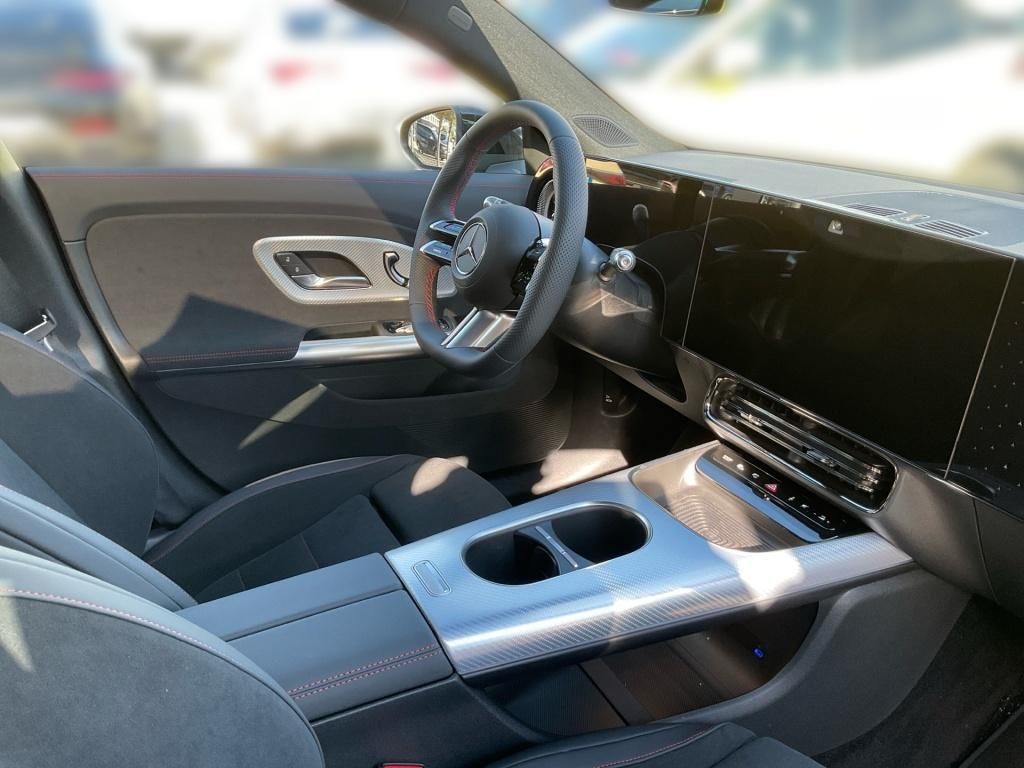 Mercedes-Benz CLA 350 2025