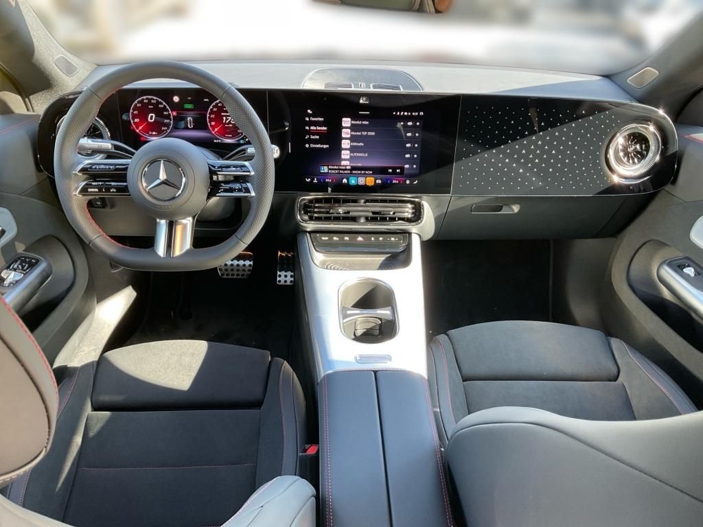 Mercedes-Benz CLA 350 2025