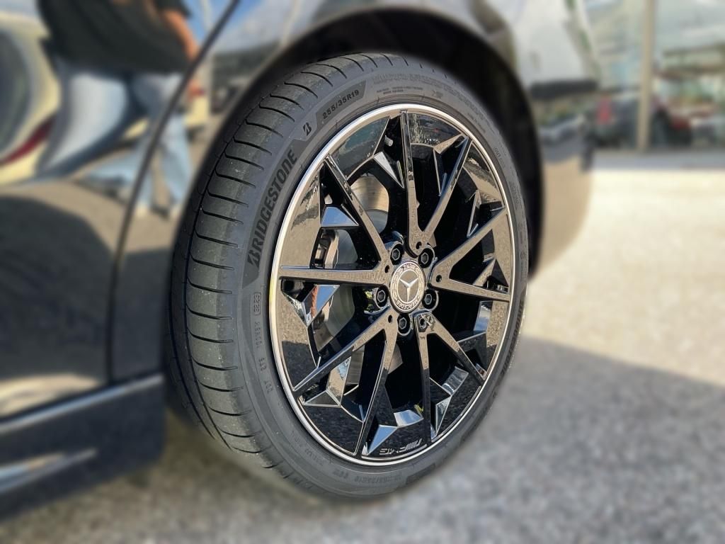 Mercedes-Benz CLA 350 2025