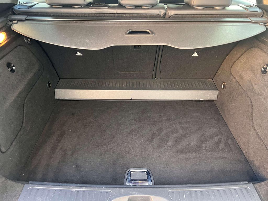 Mercedes-Benz B 180 2012