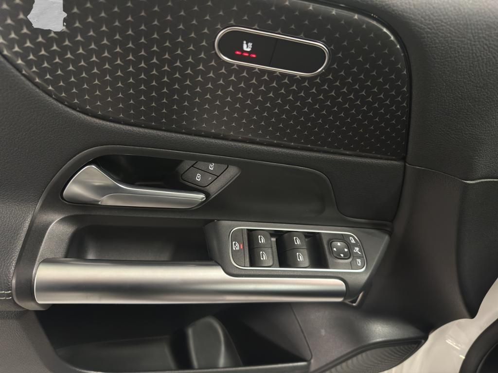 Mercedes-Benz B 180 2023
