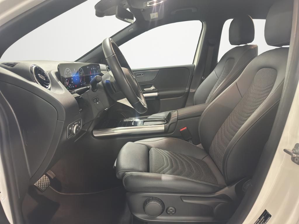 Mercedes-Benz B 180 2023