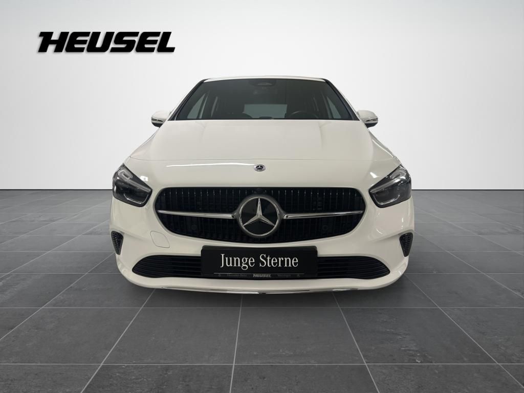 Mercedes-Benz B 180 2023