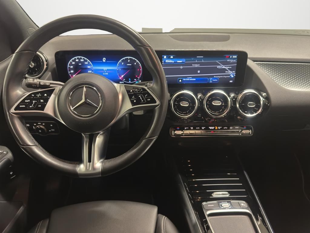 Mercedes-Benz B 180 2023