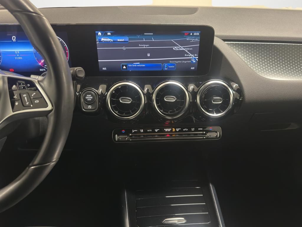 Mercedes-Benz B 180 2023