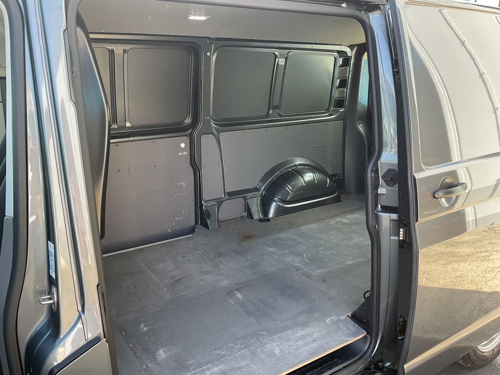 Volkswagen T6 Transporter 2023