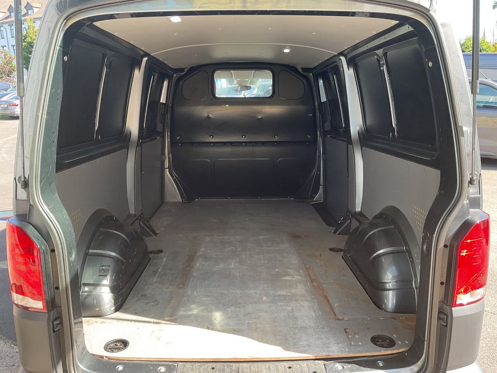 Volkswagen T6 Transporter 2023