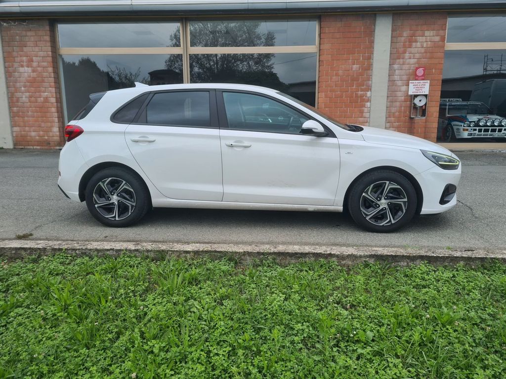 Hyundai i30 2021