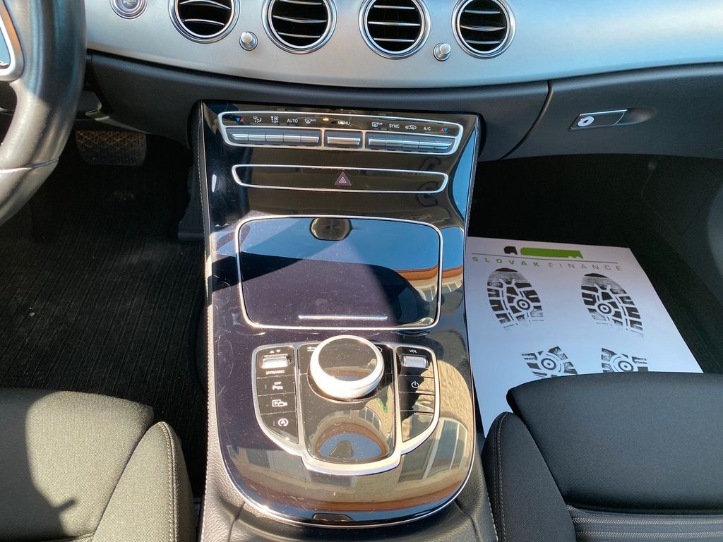 Mercedes-Benz E 200 2020