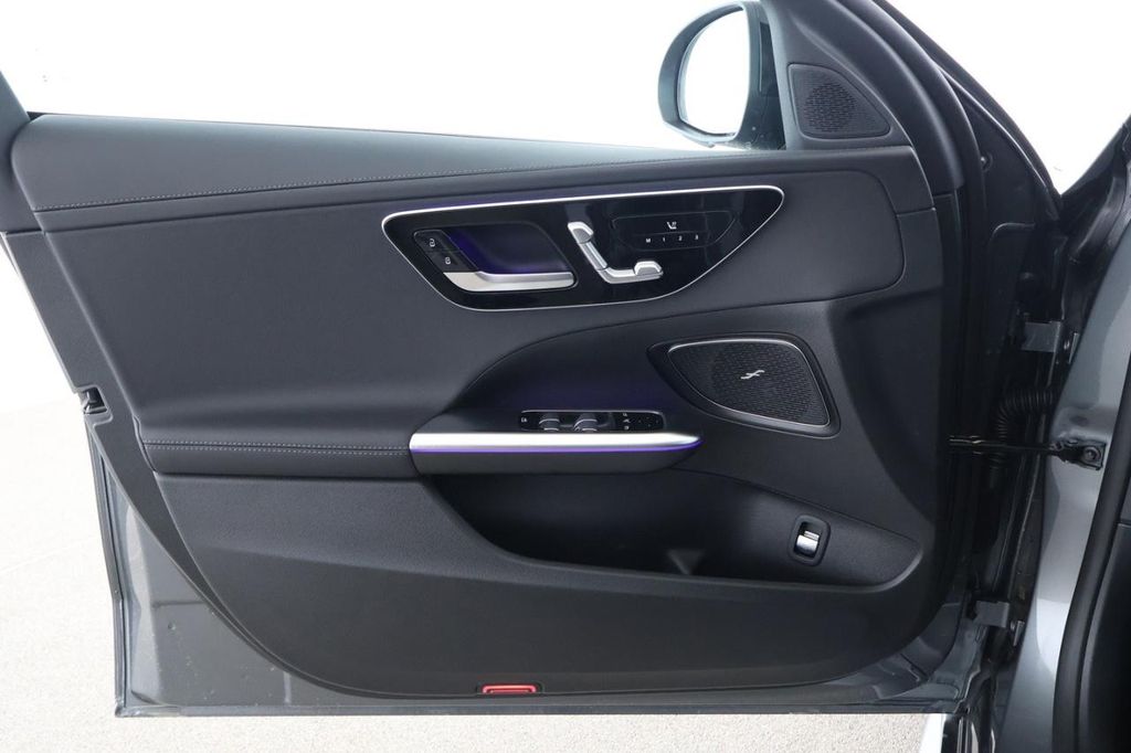 Mercedes-Benz C 220 2025