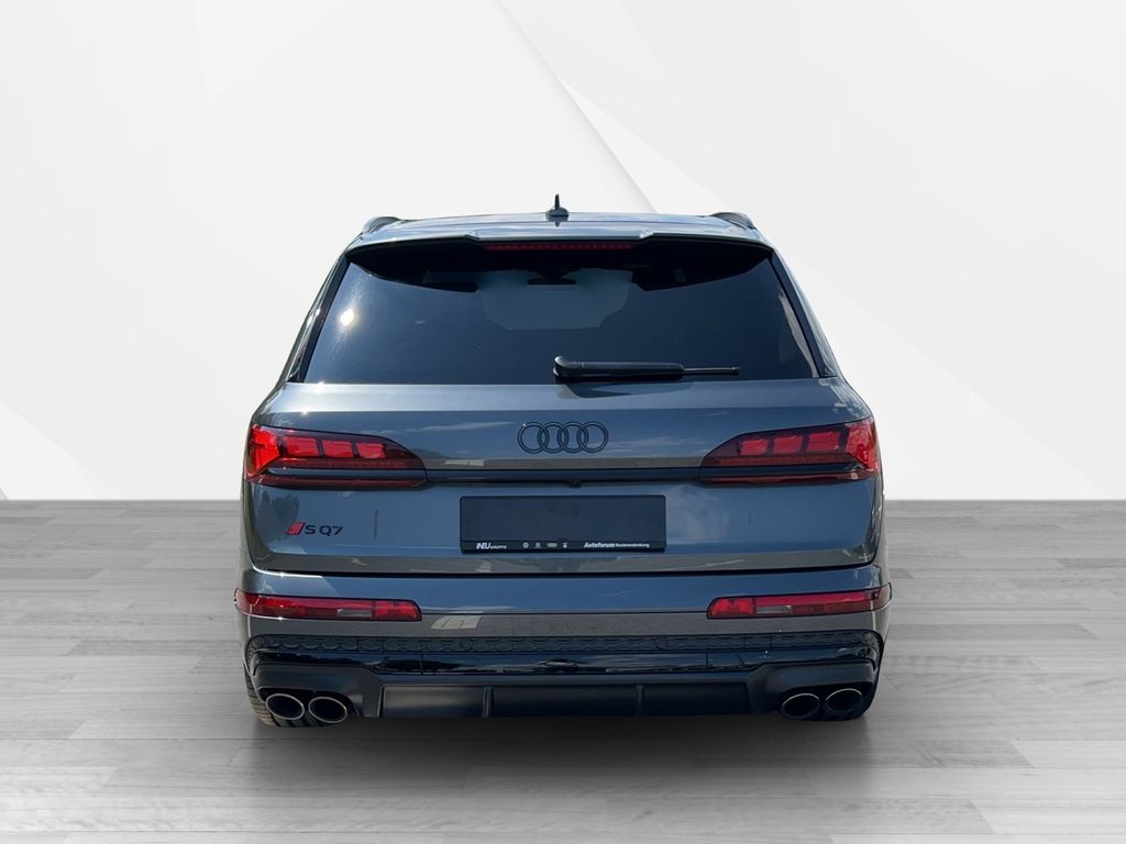 Audi SQ7 2025