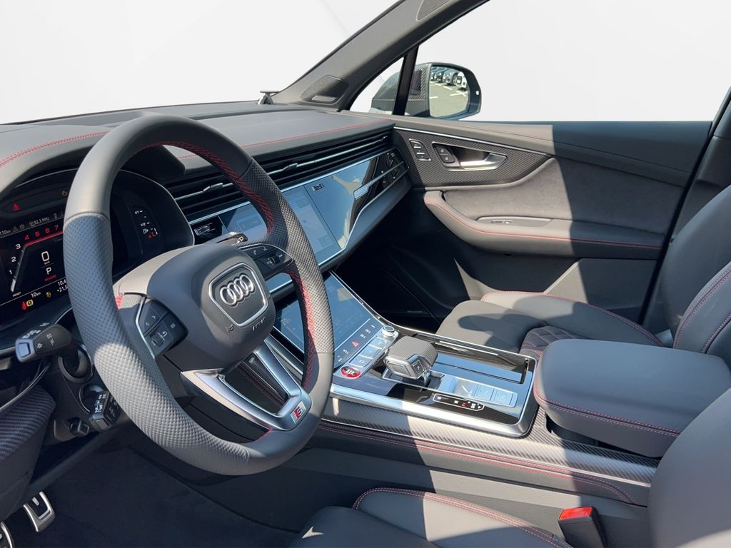 Audi SQ7 2025