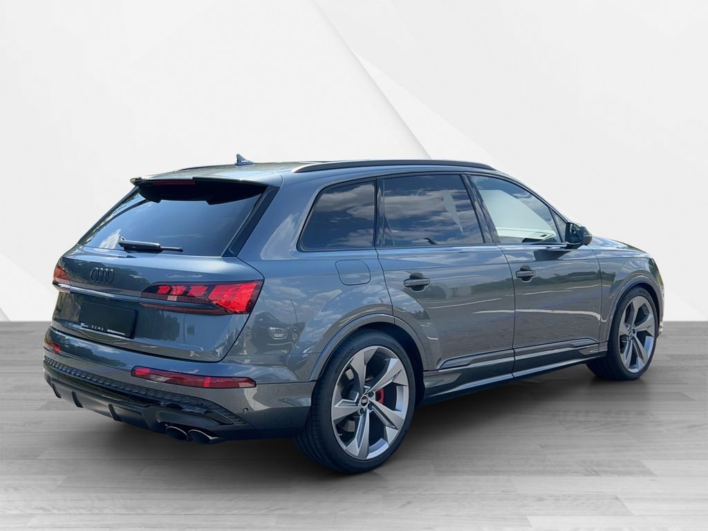 Audi SQ7 2025