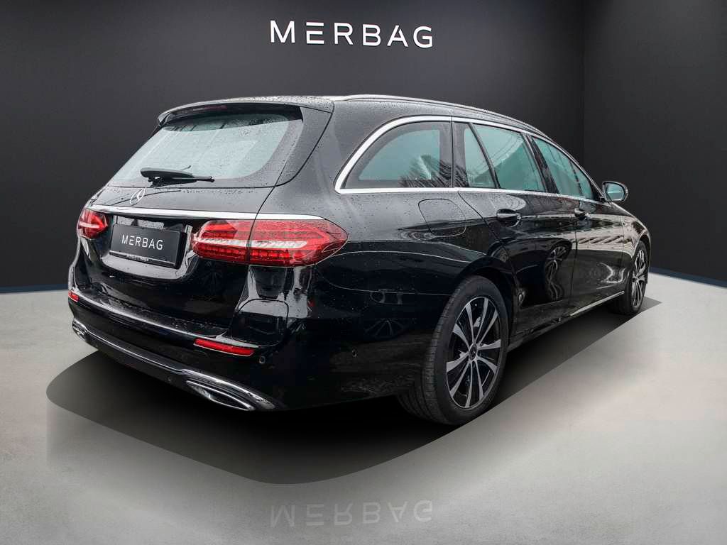 Mercedes-Benz E 300 2022