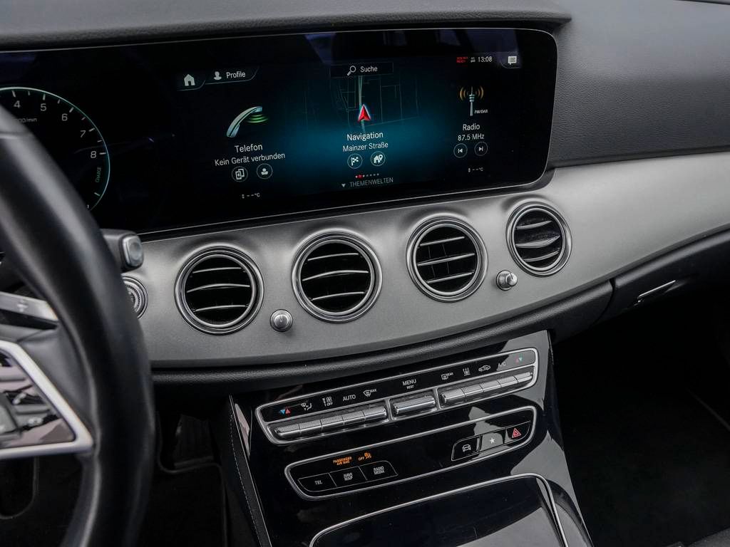 Mercedes-Benz E 300 2022