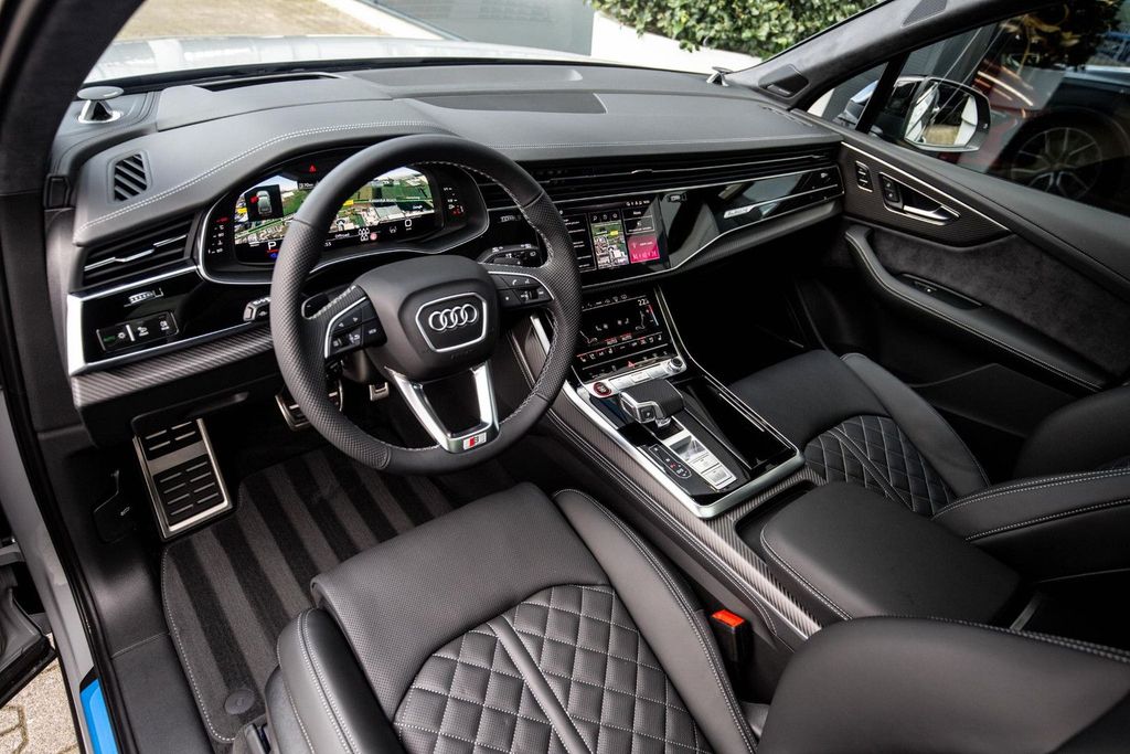 Audi SQ7 2025