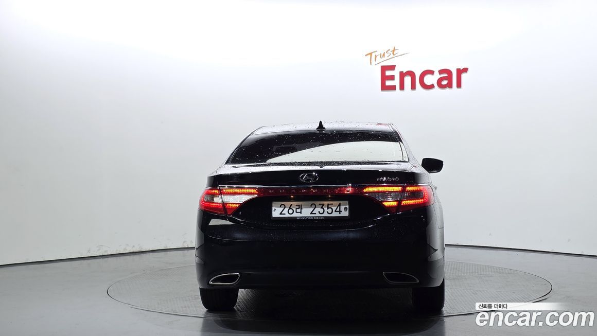 Hyundai Grandeur 2013