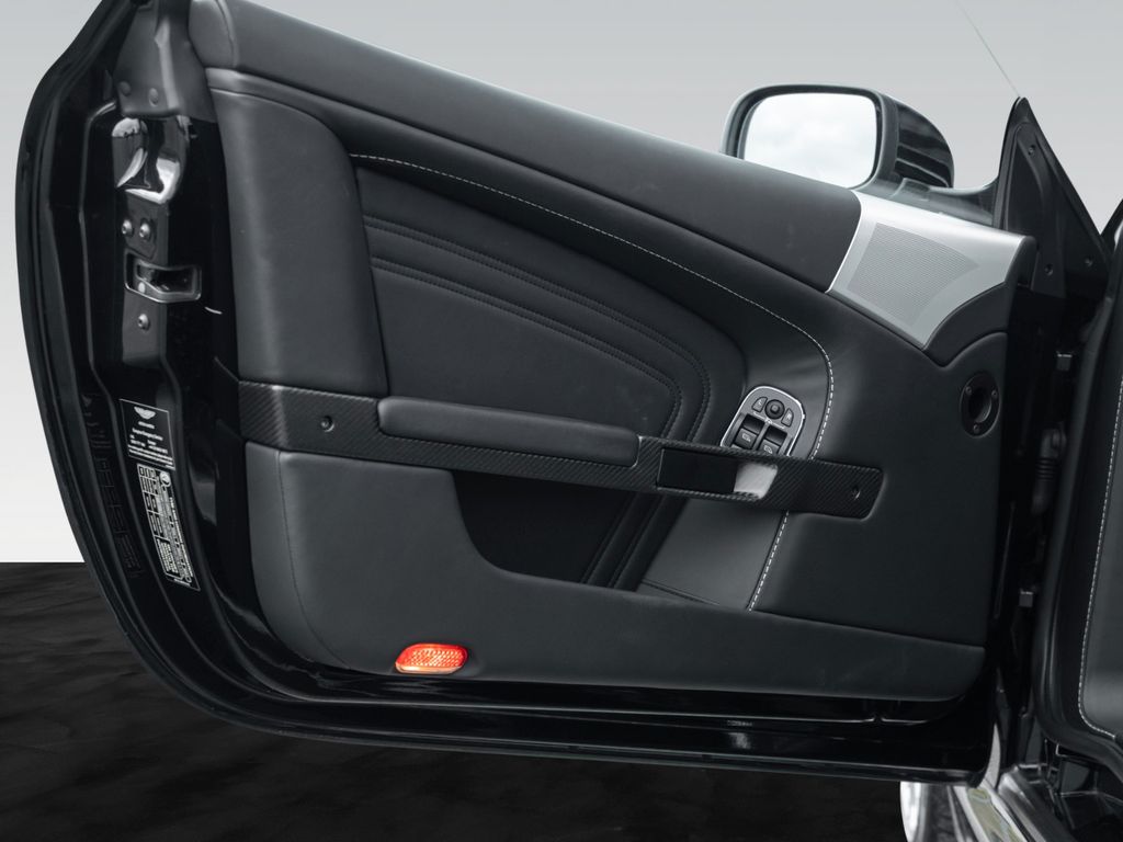 Aston Martin DBS 2009