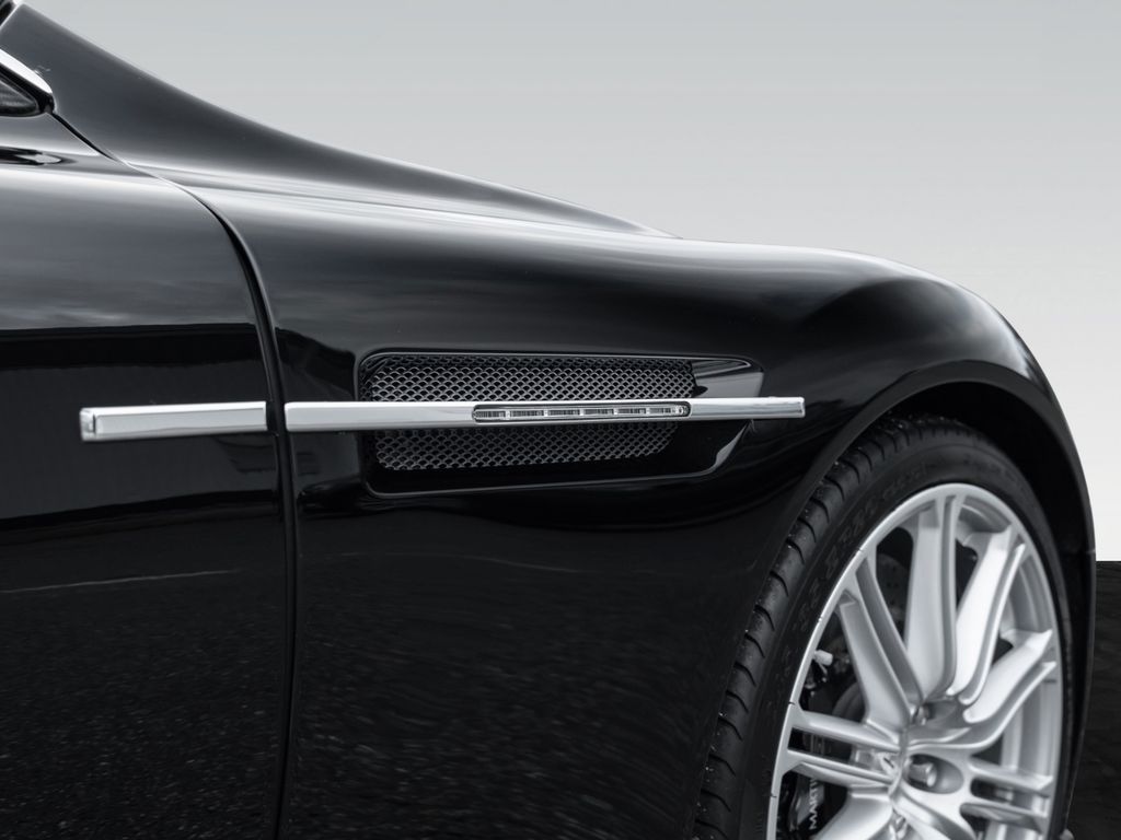 Aston Martin DBS 2009