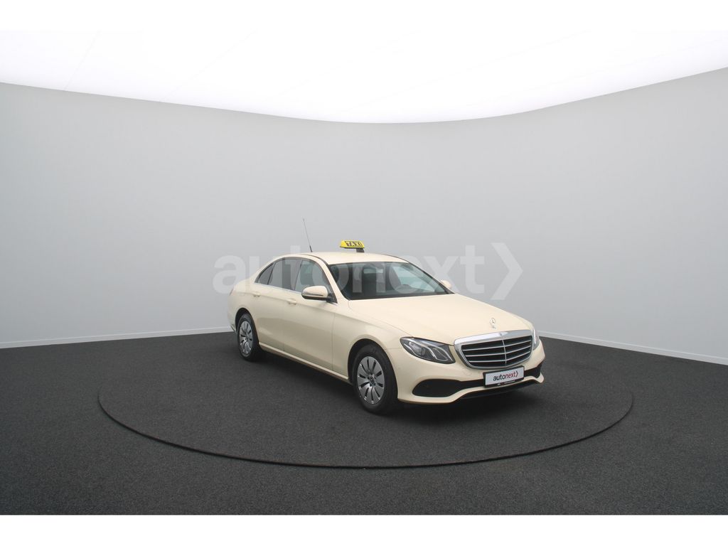 Mercedes-Benz E 220 2021