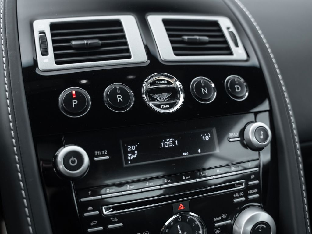 Aston Martin DBS 2009