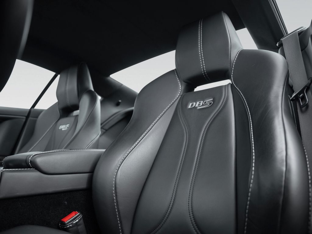 Aston Martin DBS 2009