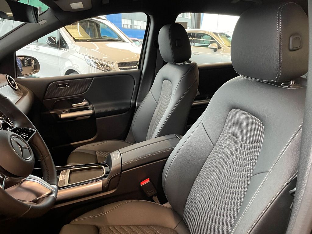 Mercedes-Benz B 200 2024