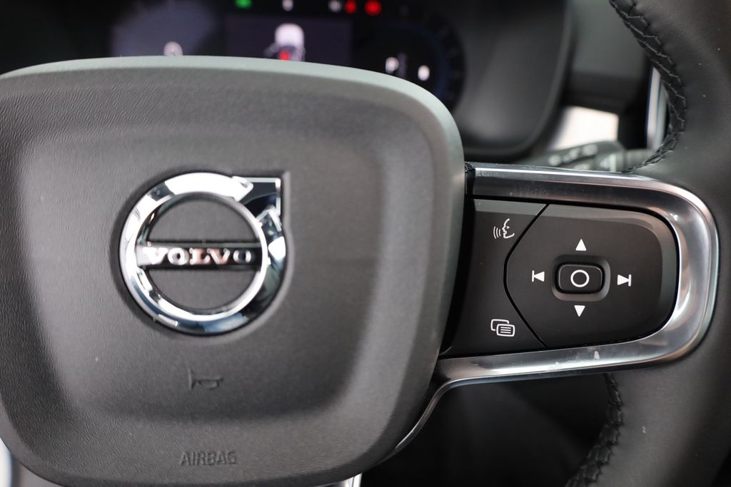 Volvo XC40 2024