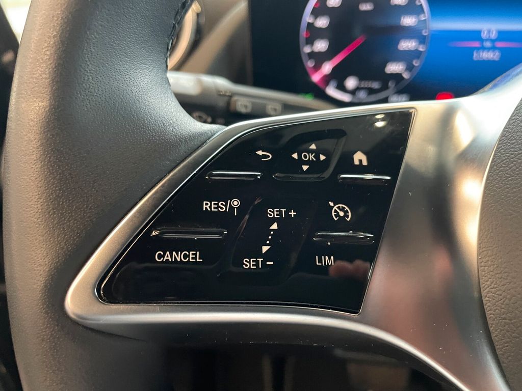 Mercedes-Benz B 200 2024