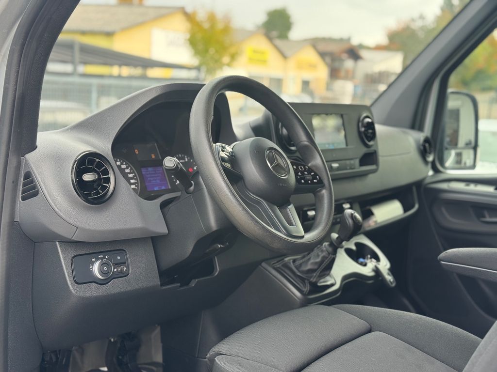 Mercedes-Benz Sprinter 2021