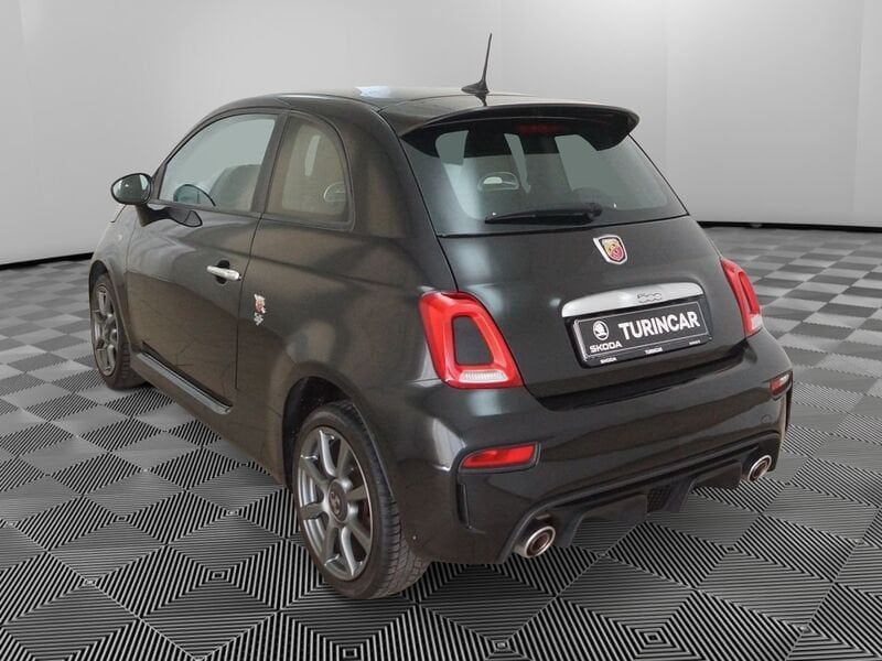 Abarth 595 2021