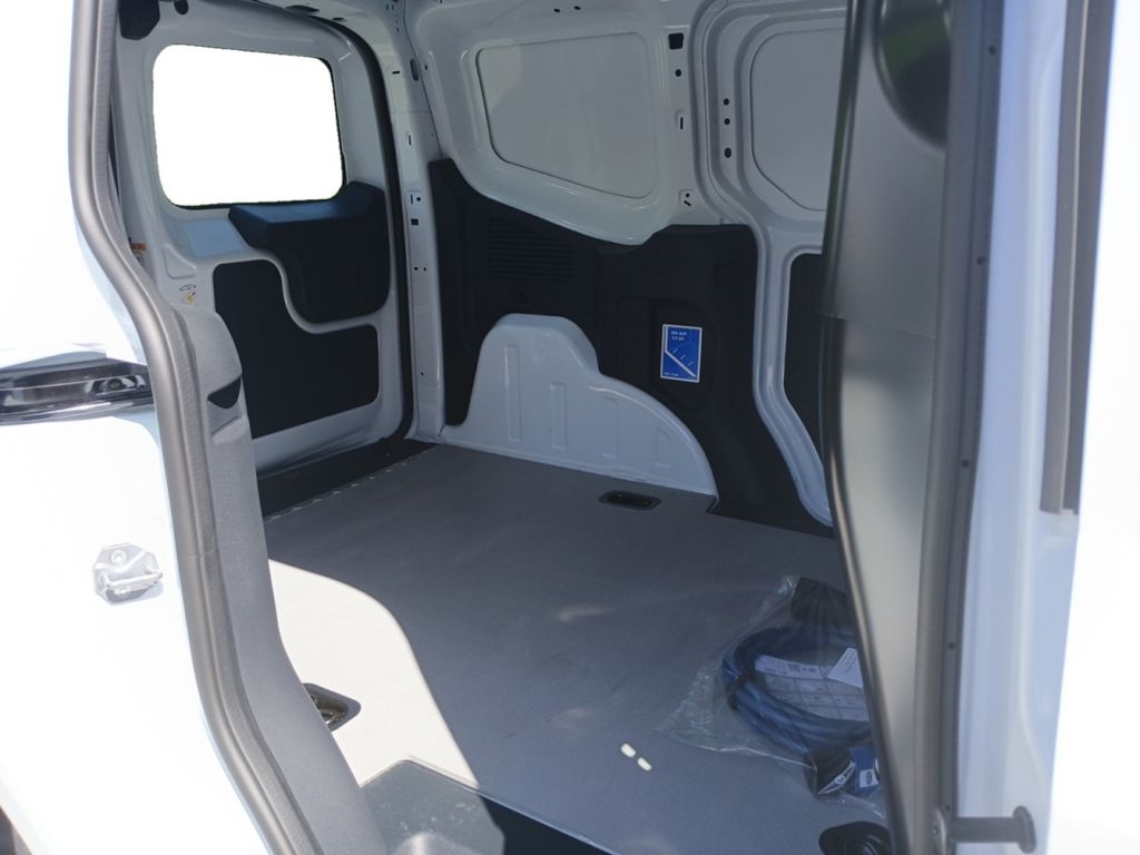 Ford Transit Courier 2025