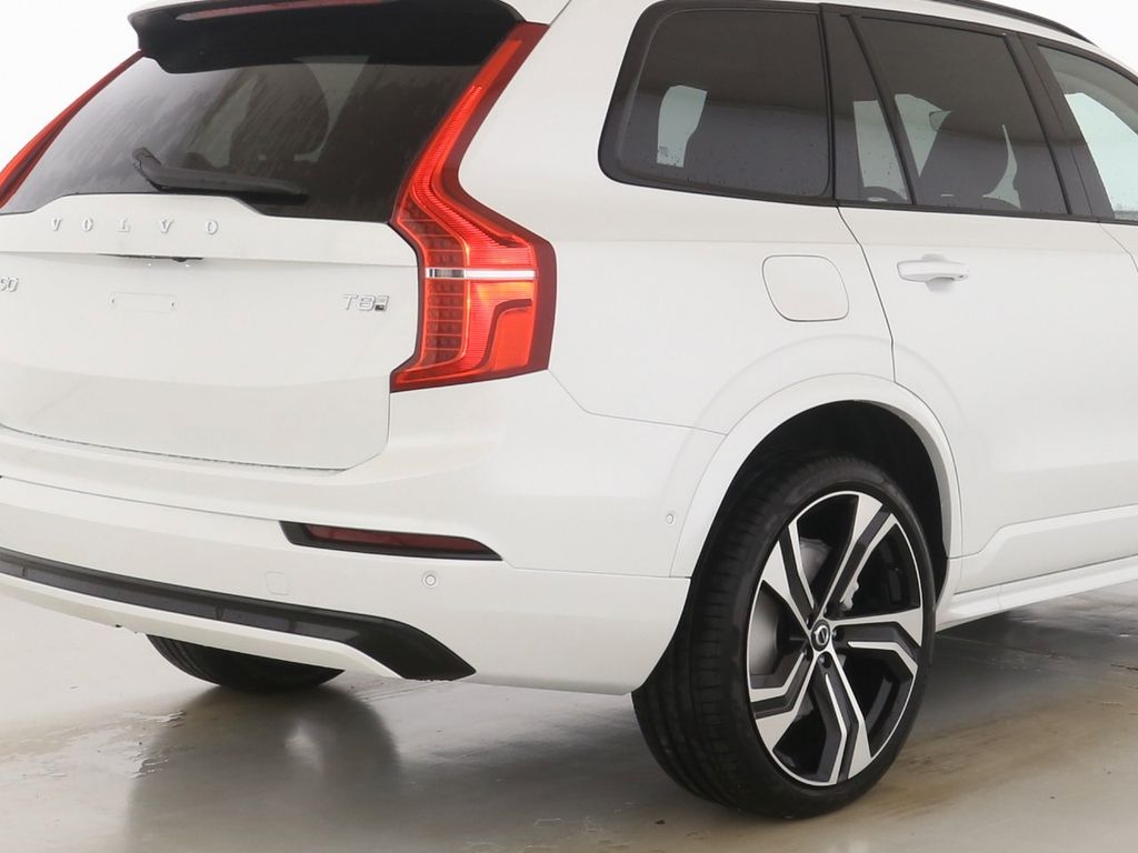 Volvo XC90 2025