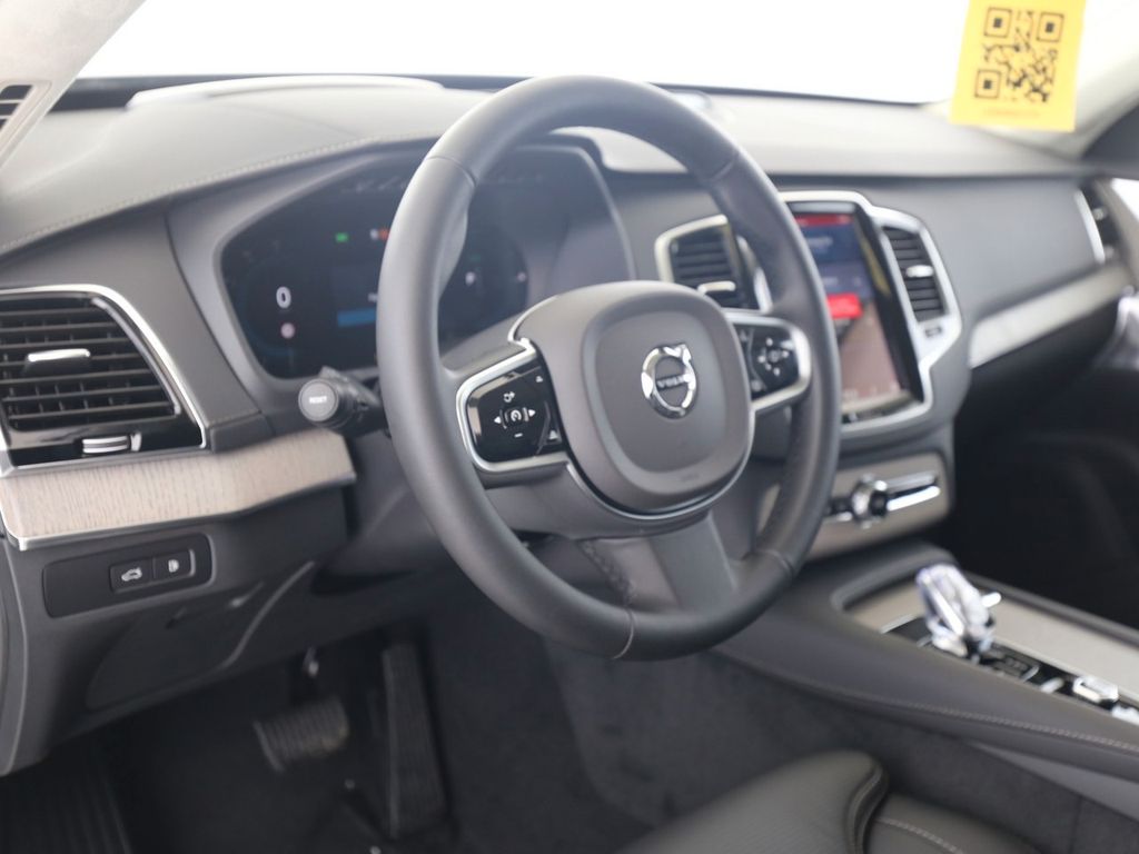 Volvo XC90 2025
