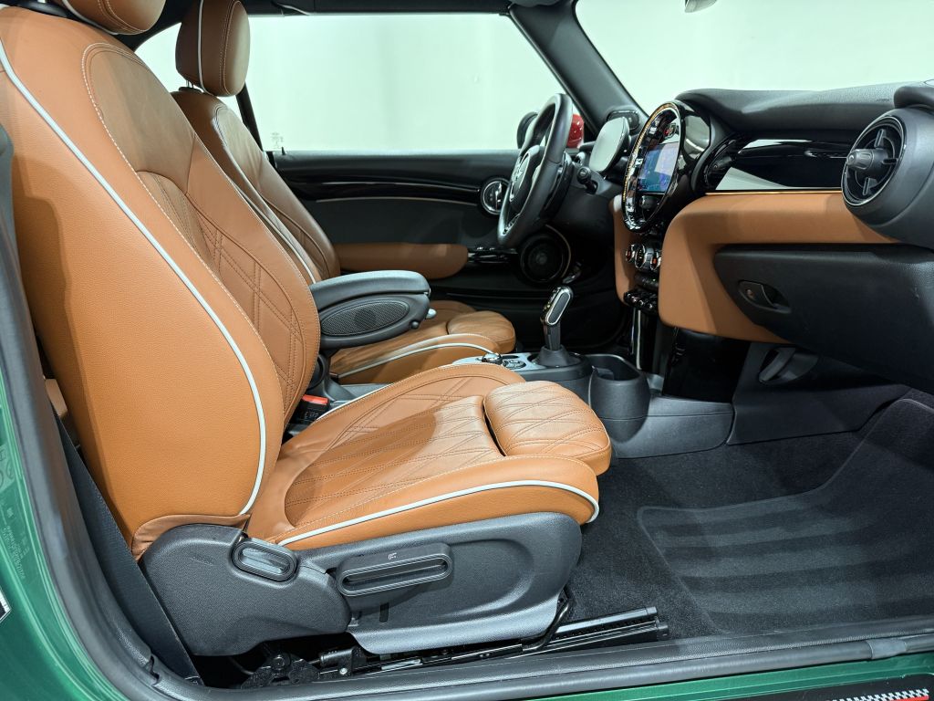 MINI John Cooper Works Cabrio 2022