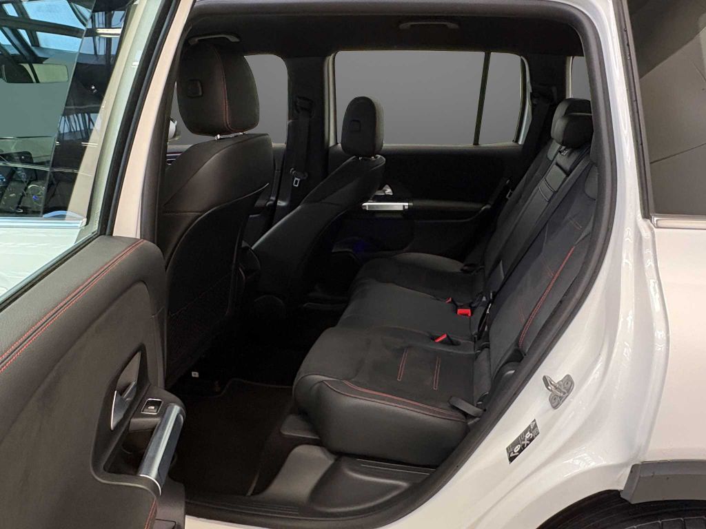 Mercedes-Benz EQB 2023