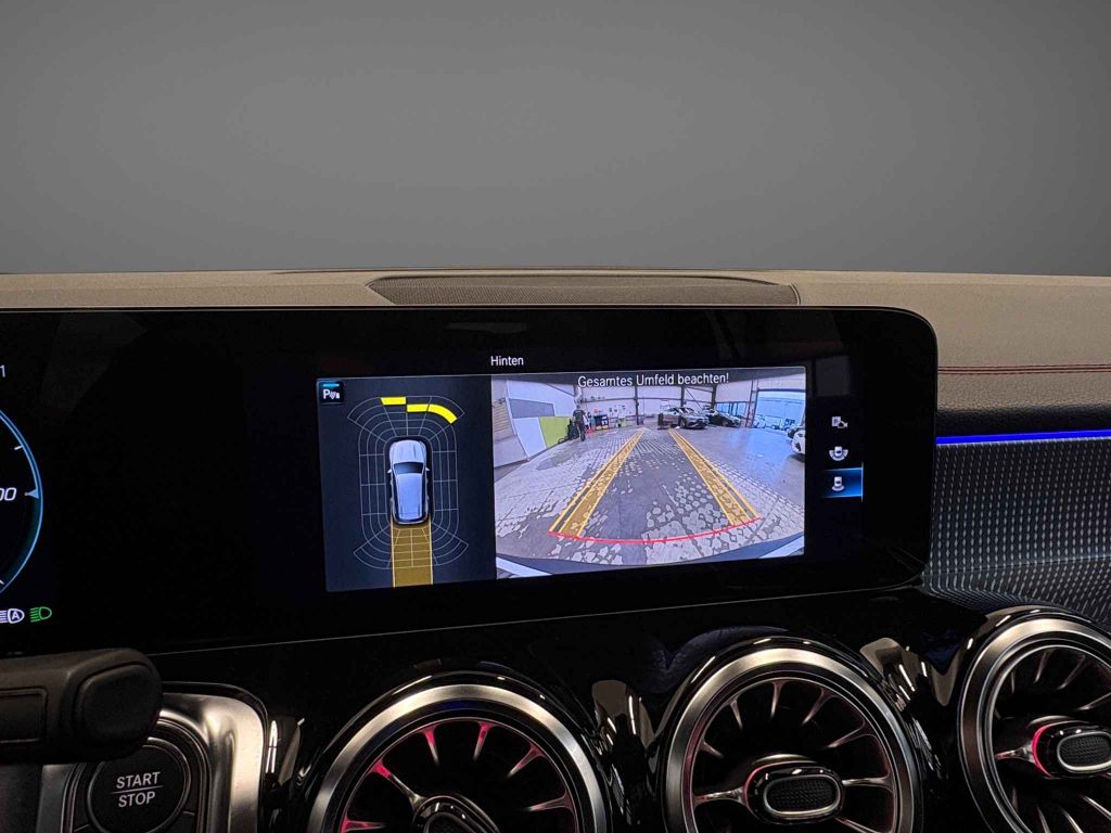 Mercedes-Benz EQB 2023