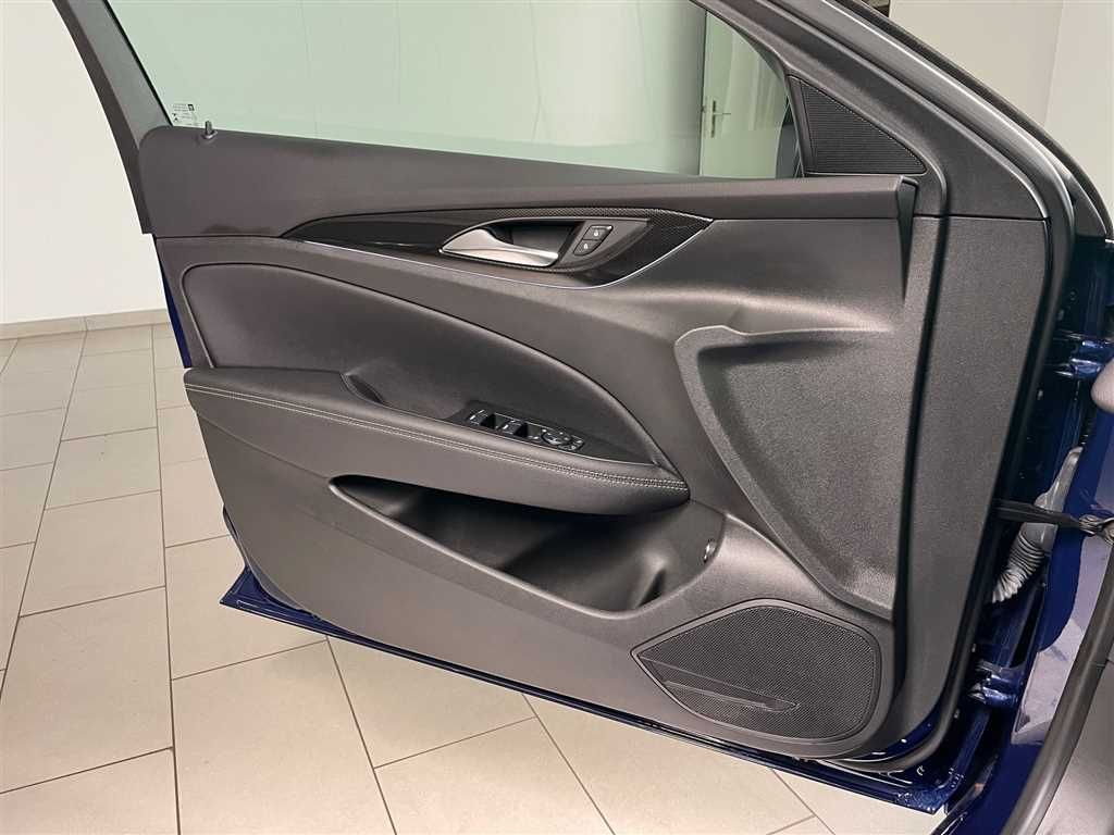 Opel Insignia 2022