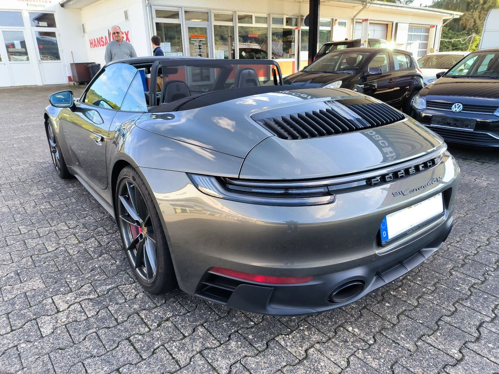 Porsche 992 2024