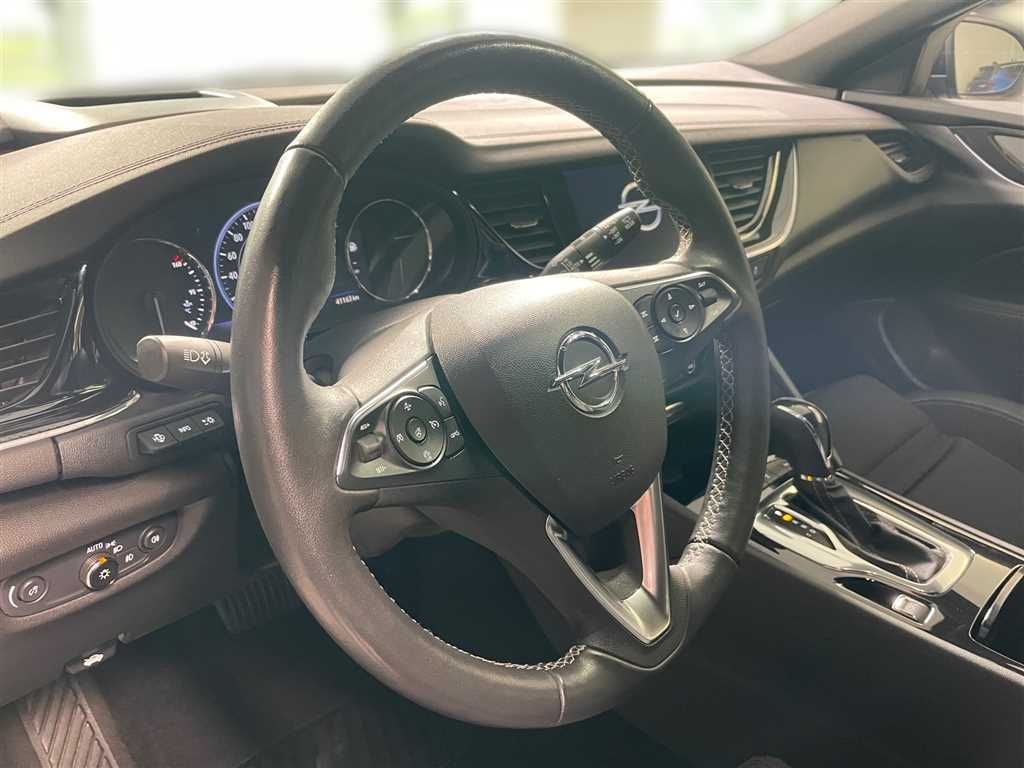 Opel Insignia 2022