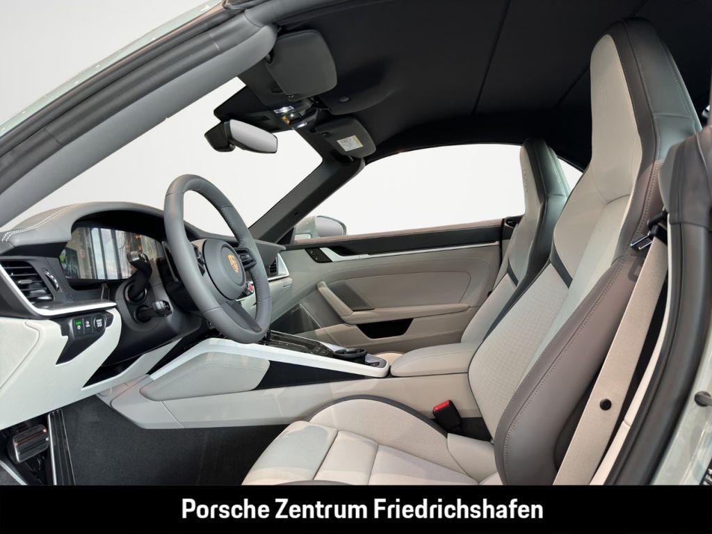 Porsche 992 2025
