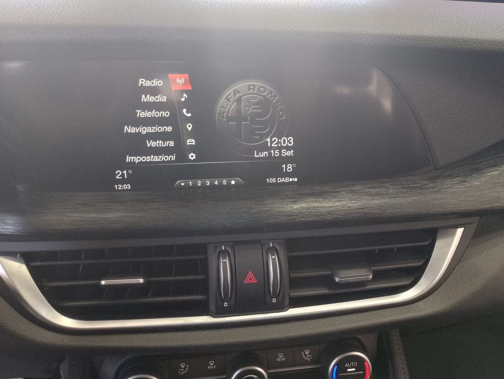 Alfa Romeo Stelvio 2019