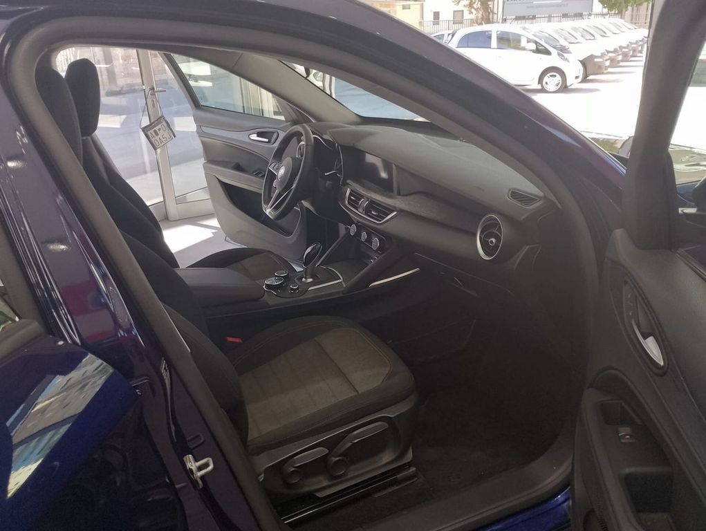 Alfa Romeo Stelvio 2019