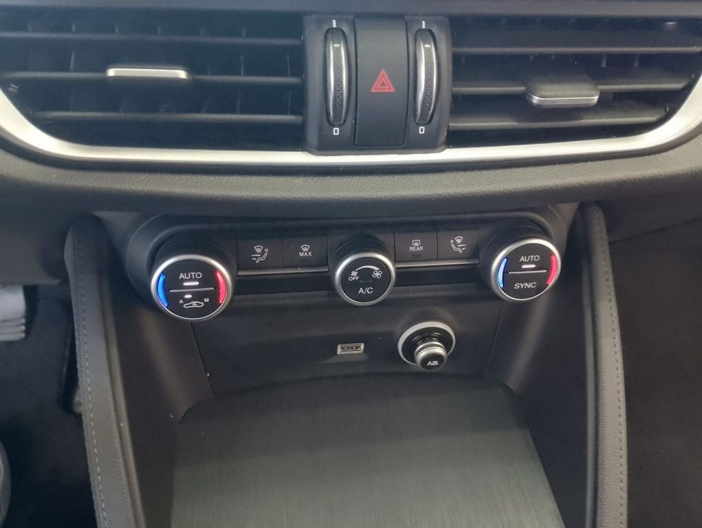 Alfa Romeo Stelvio 2019