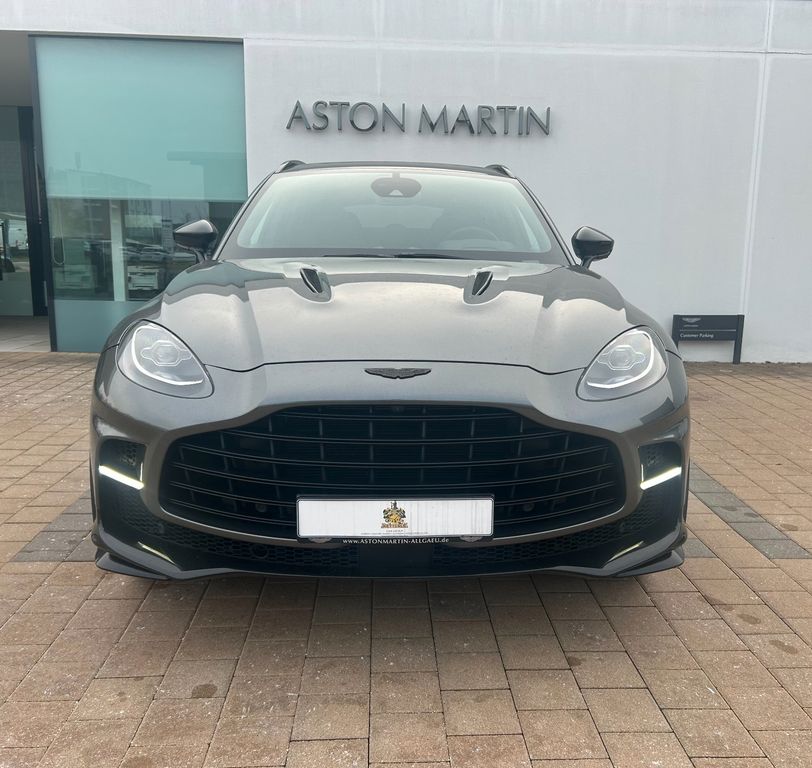 Aston Martin DBX 2024